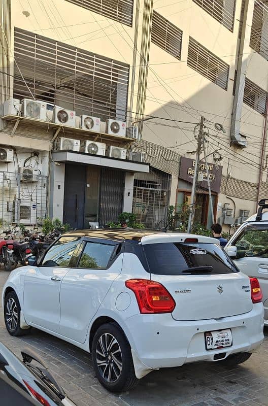 Suzuki Swift GLX CVT 2022 7