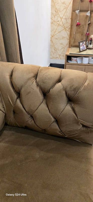 2 seater sofa 0