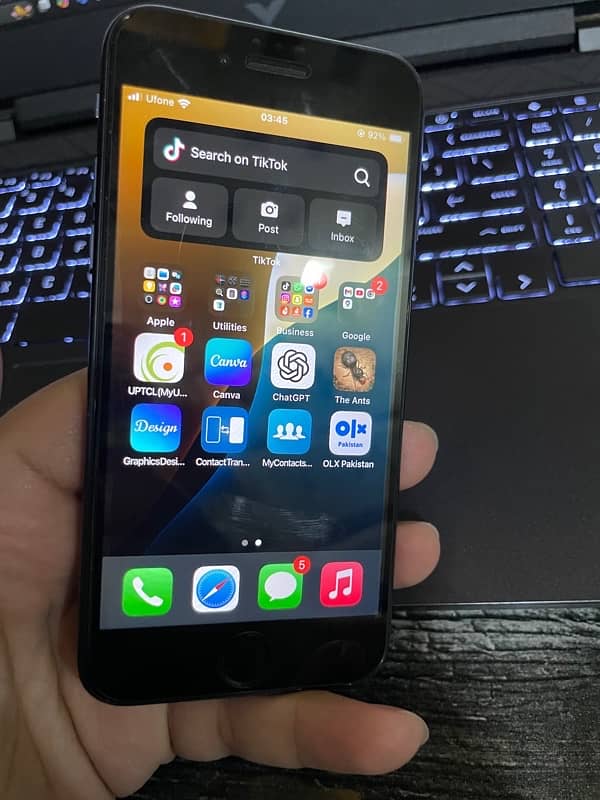 iPhone SE 2020 – 64GB | PTA Approved | Dual SIM (Physical + eSIM) 5