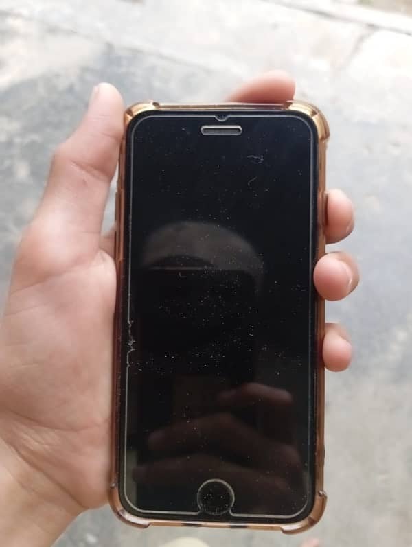 exchange possible iphone 7 full new hai 2/128  price kam ho jaye gi 2