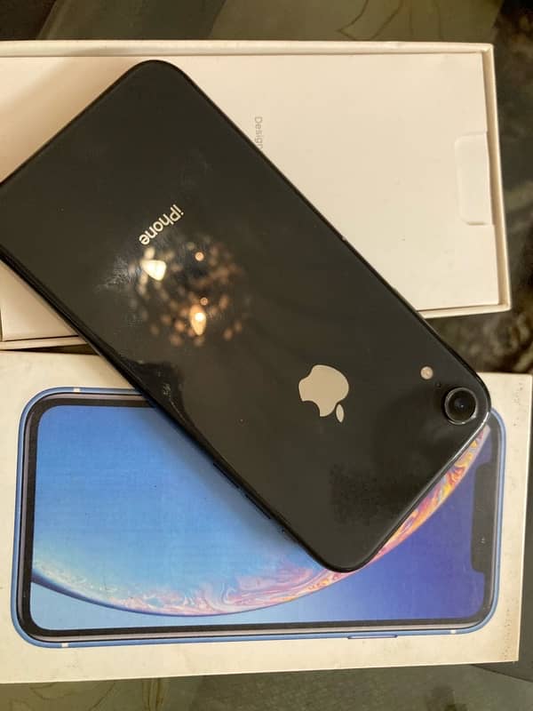 iphone xr 4