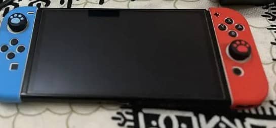 Nintendo Switch OLED jailbreak with games 3