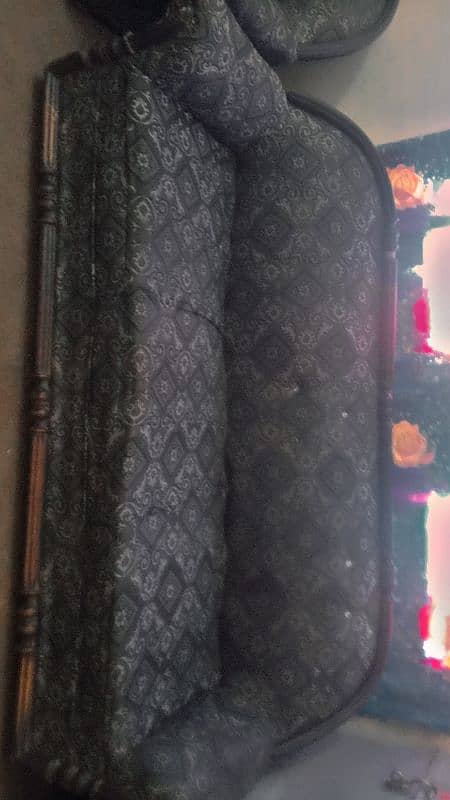 Sofa set 5 seater 4
