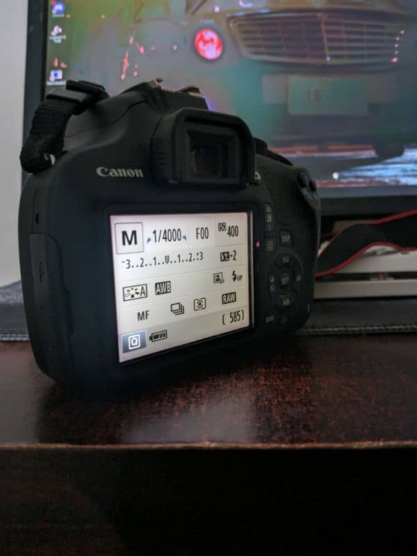 Canon DSLR ( Canon 1200D / Canon Rebel T5 ) Full kit and accessories 12