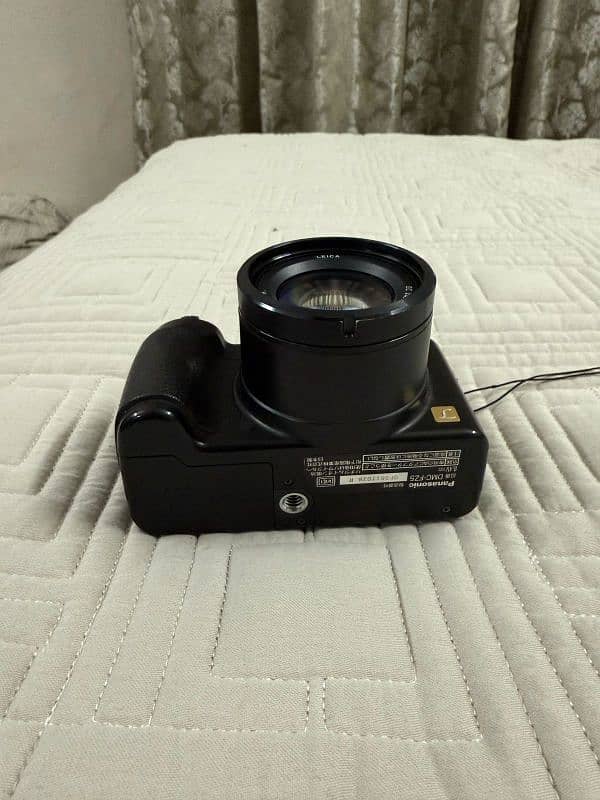 Panasonic DMC-FZ5 3