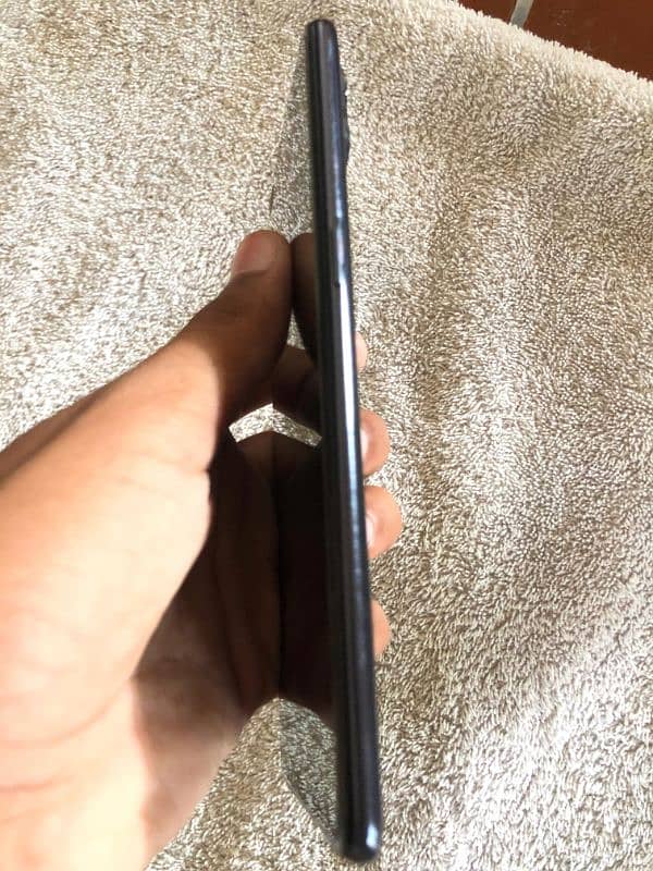 oppo F17 pro 10/10 condition all ok. 9