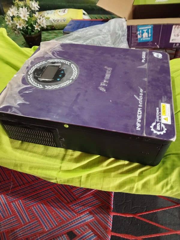 Fronus Infinion reborn PV 5200, 4.2kw hybrid solar inverter 7