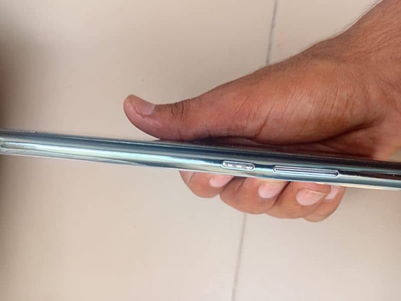 vivo s1 number 03294378403 2