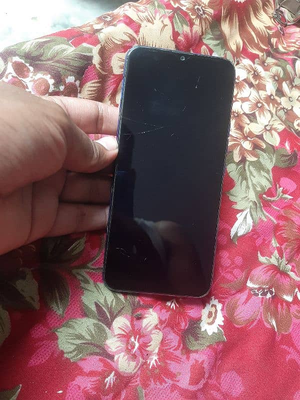 Techno Spark 4 (3/32gb) 11000 7