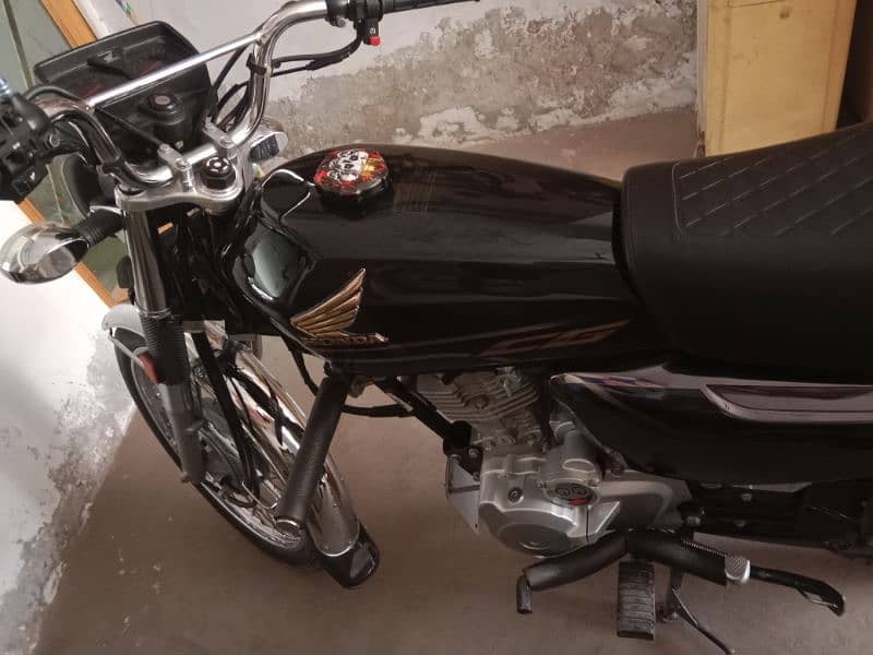 125 salaf start special edition 2024 model open letter condition 10/10 5