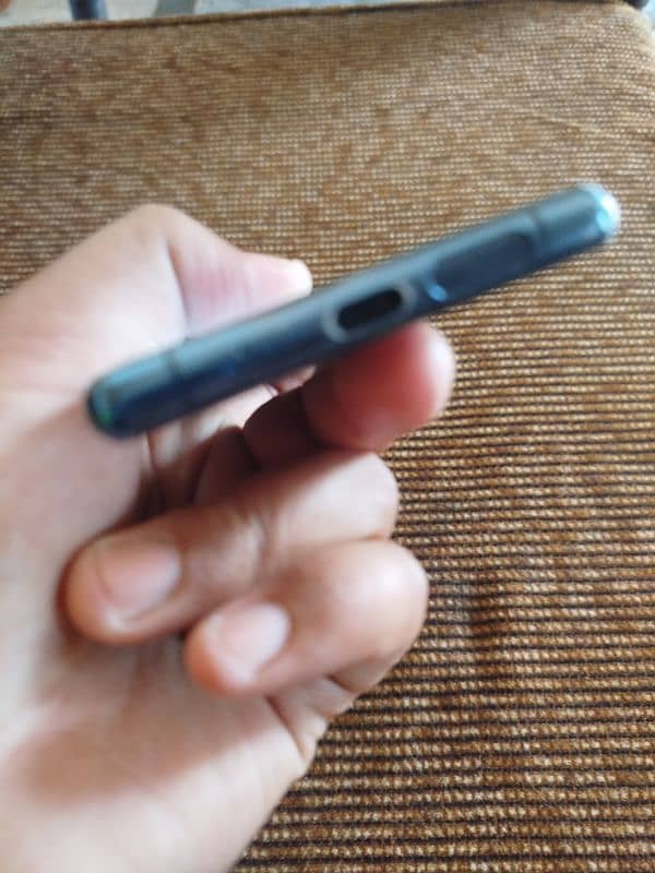 Sony Xperia 5 10/10 4