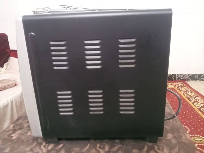 west point Mirco wave oven Brand New with All Accessories 3