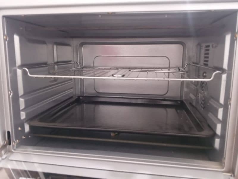 west point Mirco wave oven Brand New with All Accessories 4