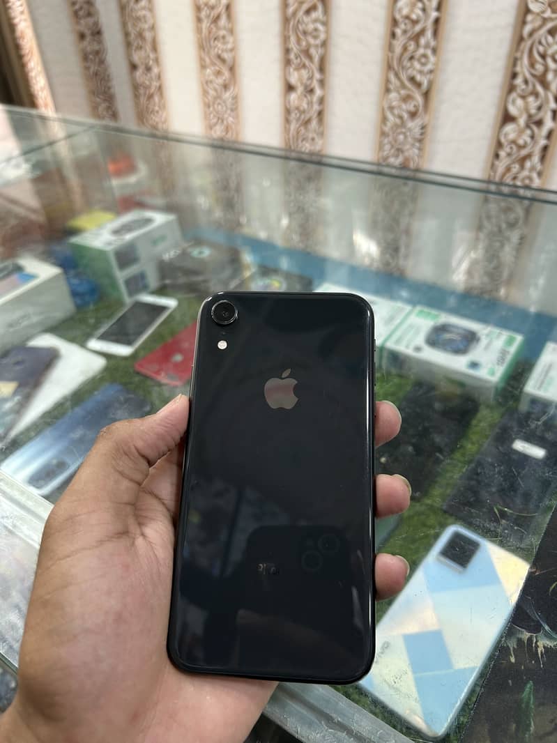 iPhone Xr non pta a 64GB battery health 85% water pack 0