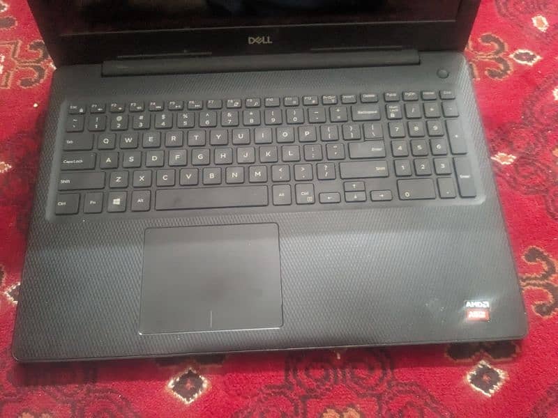 Dell Inspiron 3365 AMD A9 7th generation 4