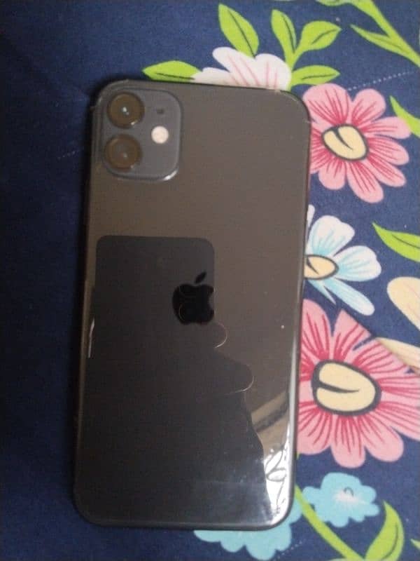 I phone 11 Battery health 100 Scratchless 1
