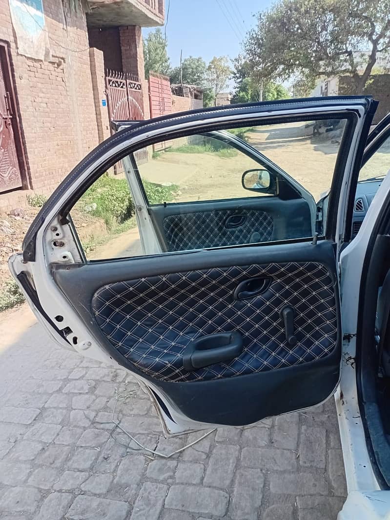 Suzuki Baleno 1999 4