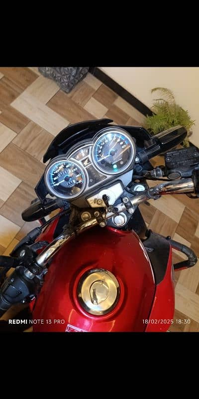 Honda cb150f is for sale 0
