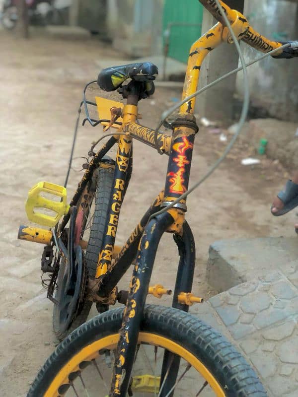Wheeler Bicycle All Ok and 10/8 Condition ok but geer me thoda issue 4