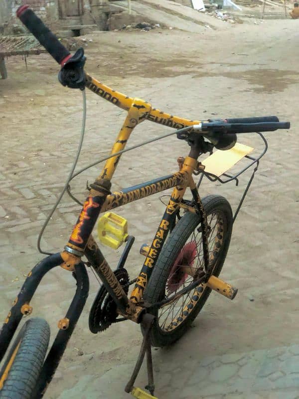 Wheeler Bicycle All Ok and 10/8 Condition ok but geer me thoda issue 5