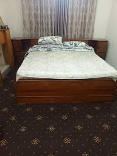 1 double bed and matress sheesham 2 single bed  shesham