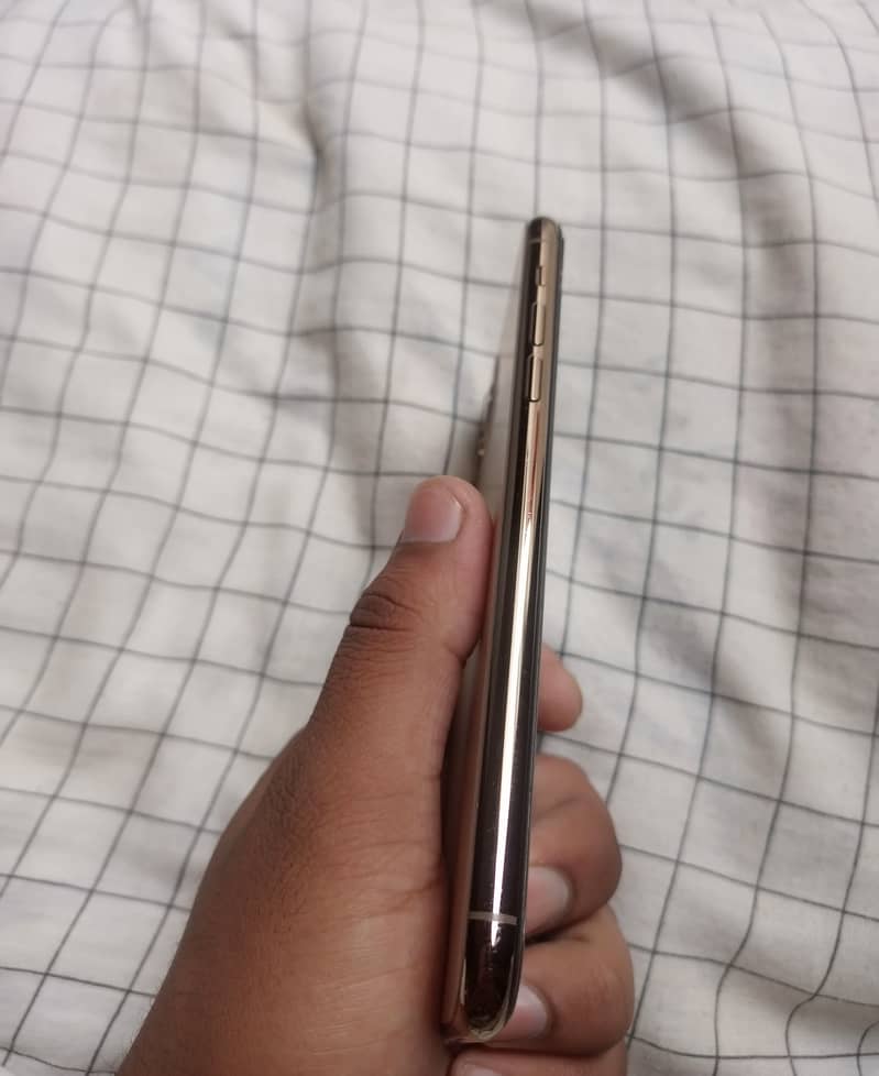 iphone 11pro max 256gb factory unlock 7