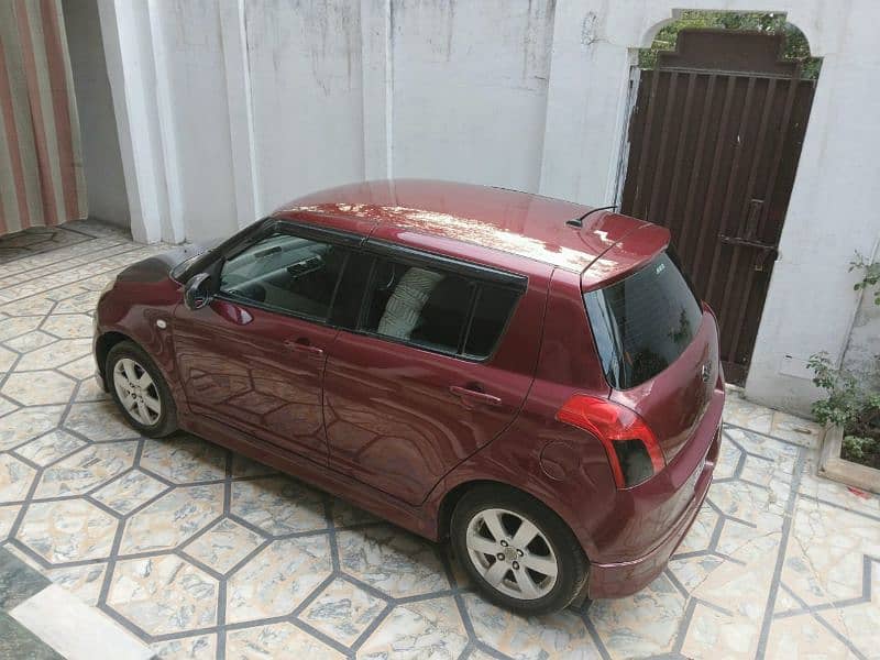 Suzuki Swift Dlx 2013 3