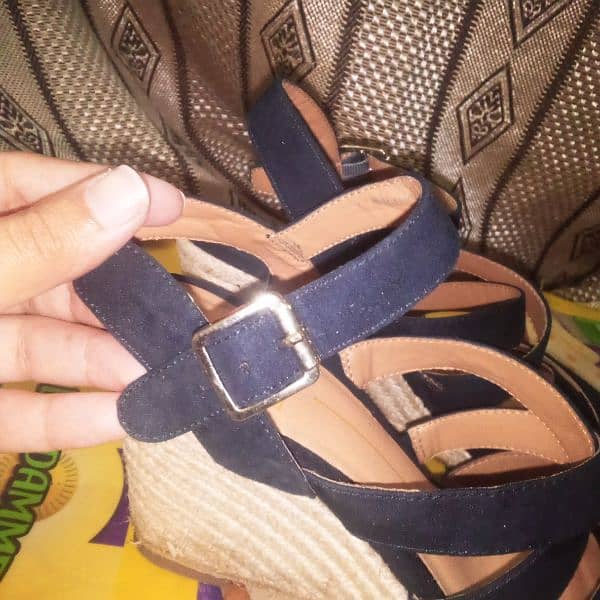 heel colour Navi blue 4