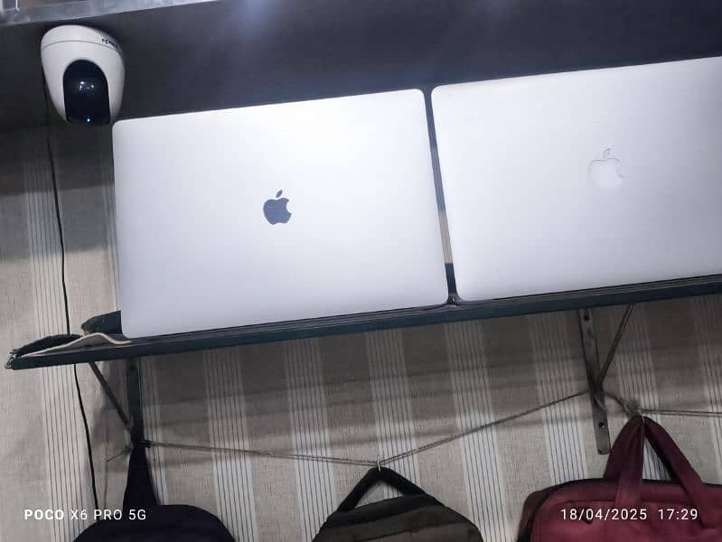 2019//2020//2023 apple MacBook Pro 1