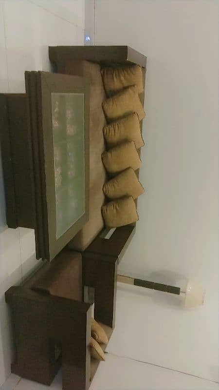5 Seater sofa set for sale Shanghai road good condition 0