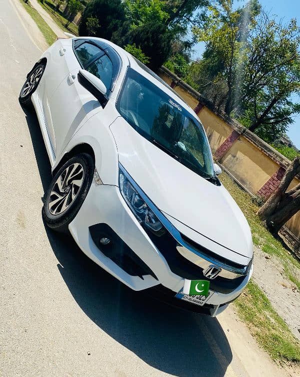 Honda Civic total original scratchless 3