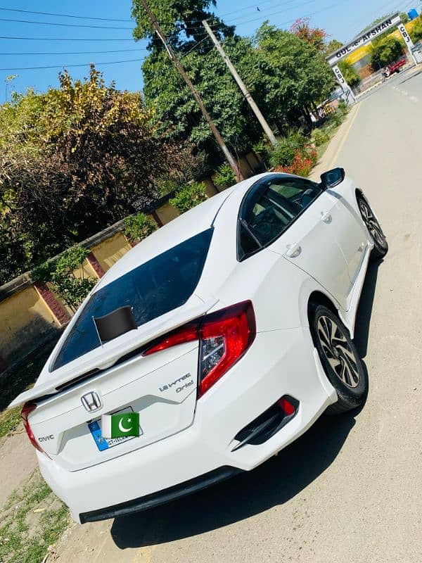 Honda Civic total original scratchless 6
