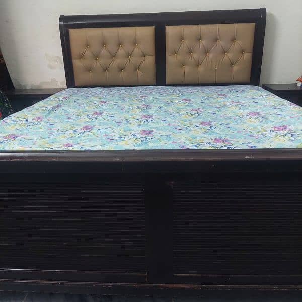 Premium King Size Bed with 8-Inch Spring Mattress 2