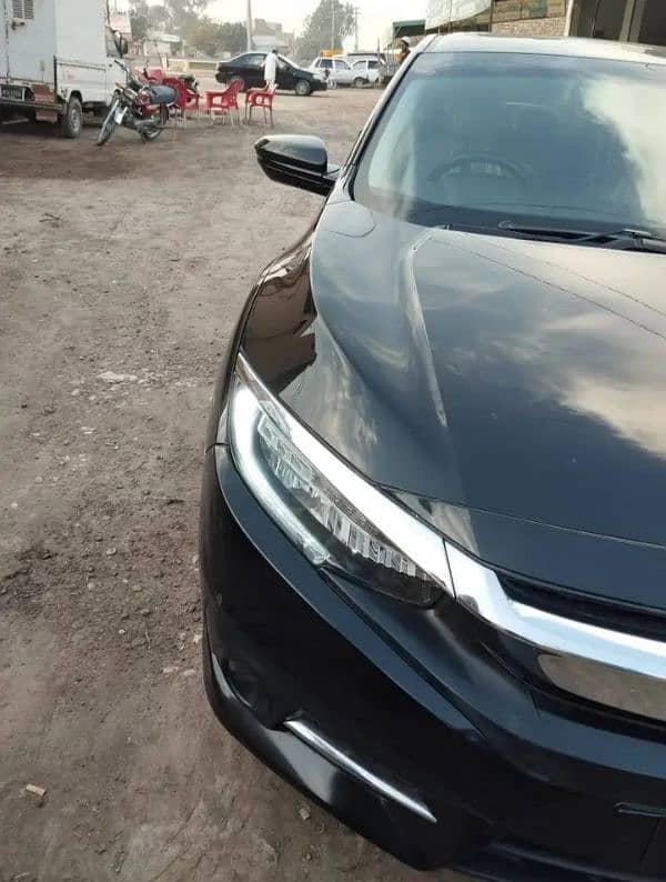 Honda Civic Oriel 2018 1