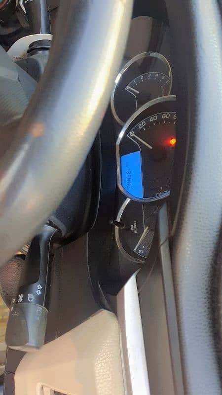 Toyota Corolla GLI 2016 genuine 2