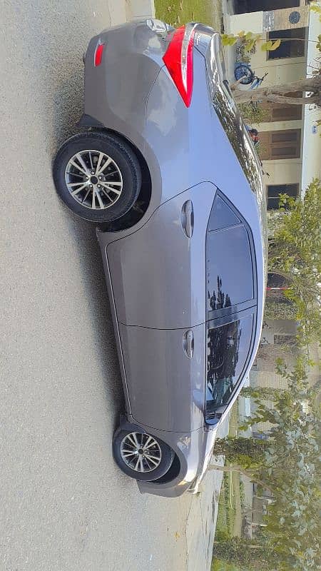 Toyota Corolla GLI 2016 genuine 9