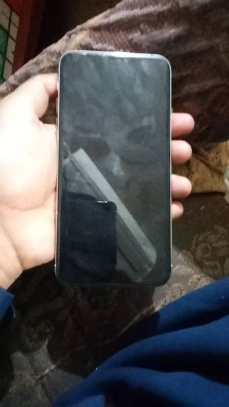 11 pro max 256 GB PTA beak break 5