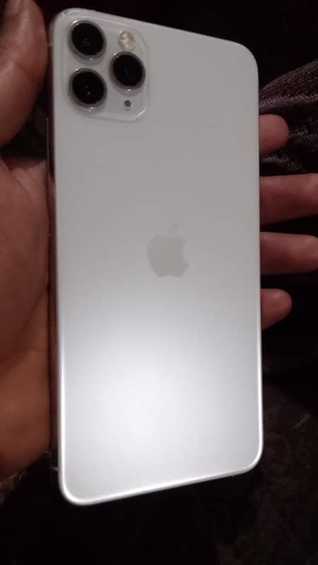 11 pro max 256 GB PTA beak break 8