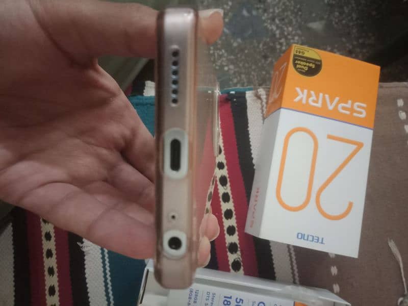 TECHNO SPARK 20 3 month used only new condition 4