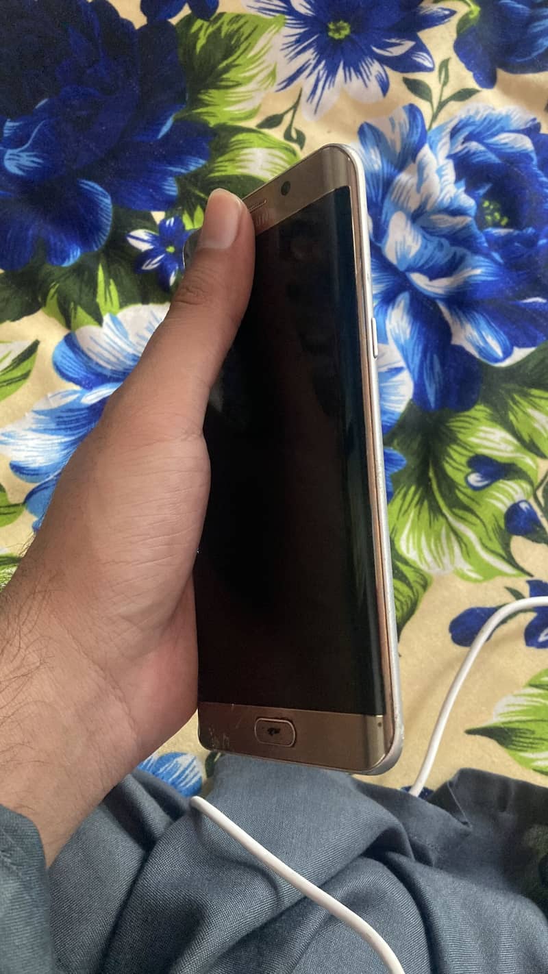 Samsung galaxy s6 edge plus 1