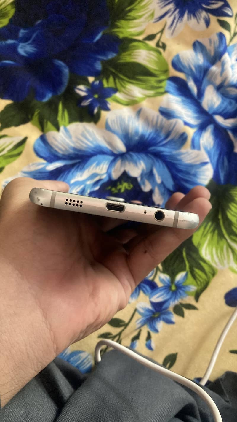 Samsung galaxy s6 edge plus 5