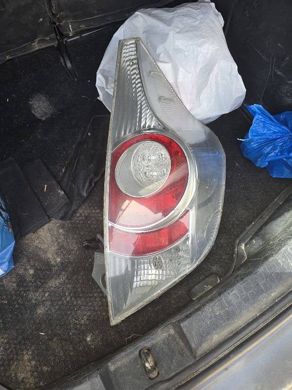 aqua 2013 2014 model back light right side 0