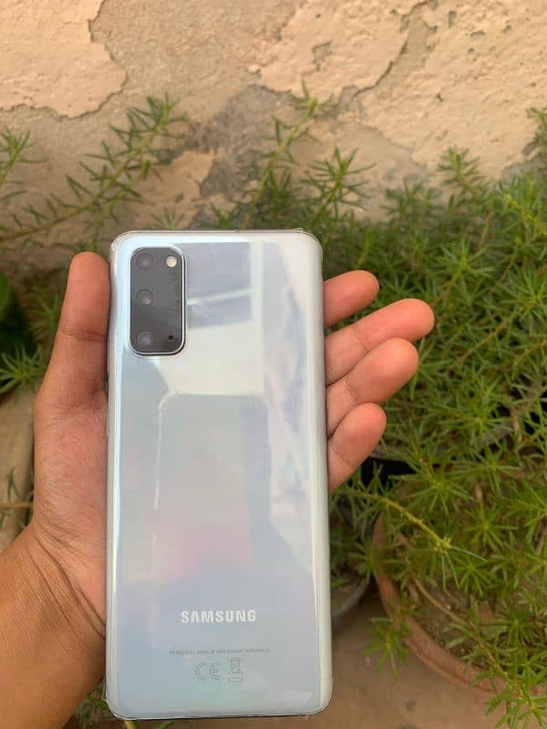 samsung galaxy s20 10/10 1