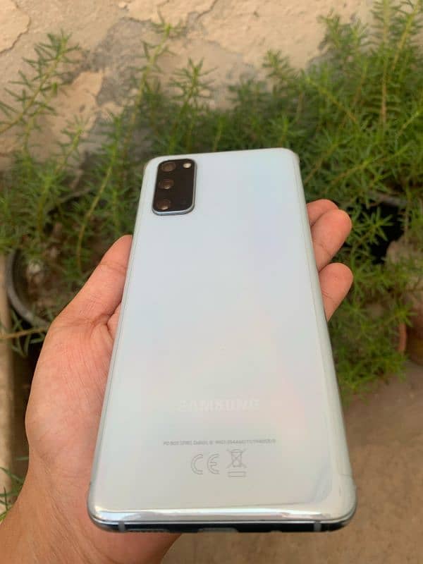 samsung galaxy s20 10/10 6