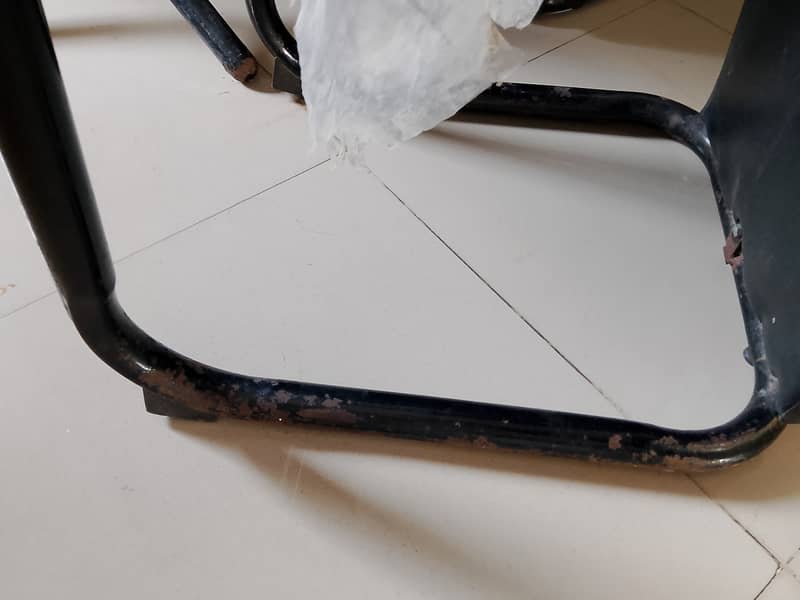 Dining table with 6 chairs 0