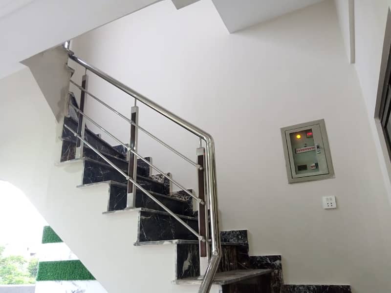 5. MARLA LOWER PORTION AVAILABLE FOR RENT 4