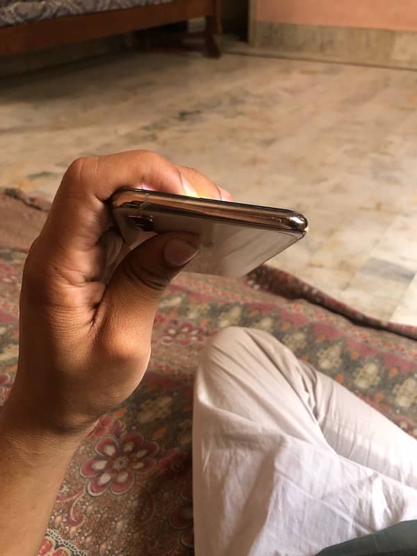 IPhone xs max / xsmax 256 gb factoy unlock exchange possible or sell 4