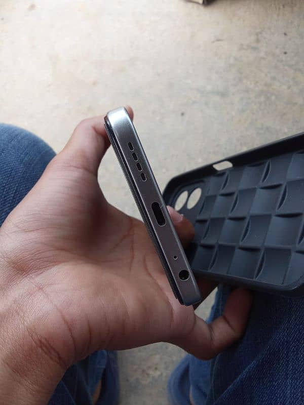 Infinix smart 9.8. 128 GB  with box 2