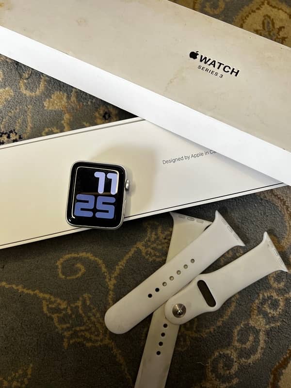 Apple watch series 3 , 42mm with box 2