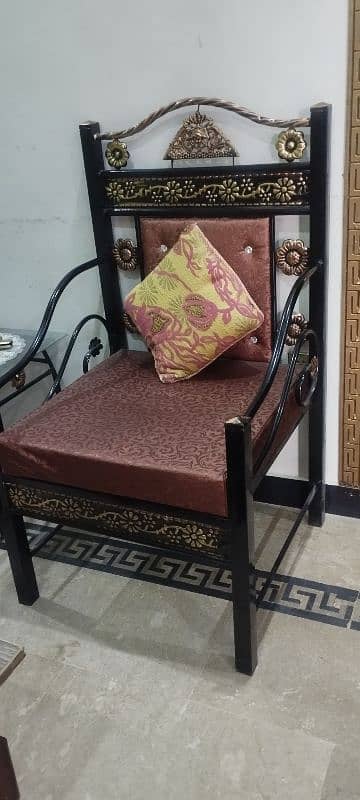 4 sofa chairs 10/10 condition 0